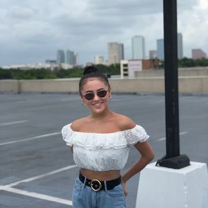 Meet your Posher, Miya